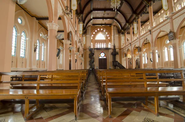 İç kutsal Haç Kilisesi