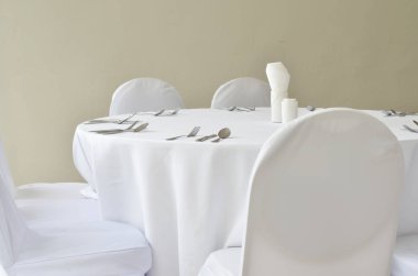 zarif bir restoran yemek masası yer ayarı