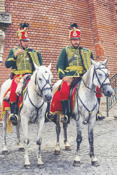 Budapest Ungern Juni 2018 Husarer Hästar Nära Budaslottet Hussar Kavalleri — Stockfoto