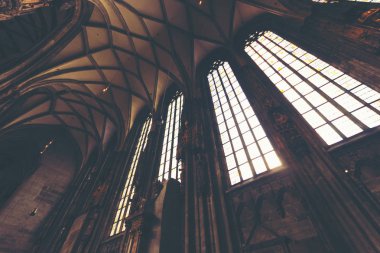 Katolik Kilisesi'nde antik cam