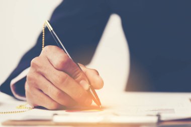 Başlangıç iş kişi tasarımı web sitesi içerik düzeni kağıt üzerinde