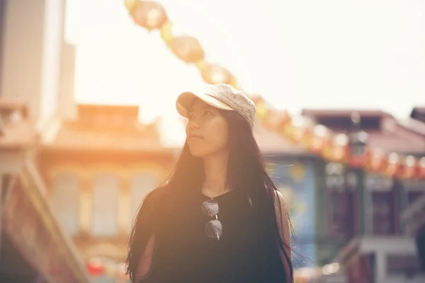 Asiatische Frauen Reisen Singapore Vintage Filter Image — Stockfoto