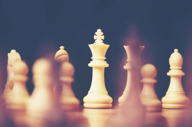 Fikirler, rekabet ve strateji için satranç tahtası oyunu, iş başarısı konsepti