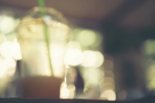 Essen und Trinken im Café — Stockfoto