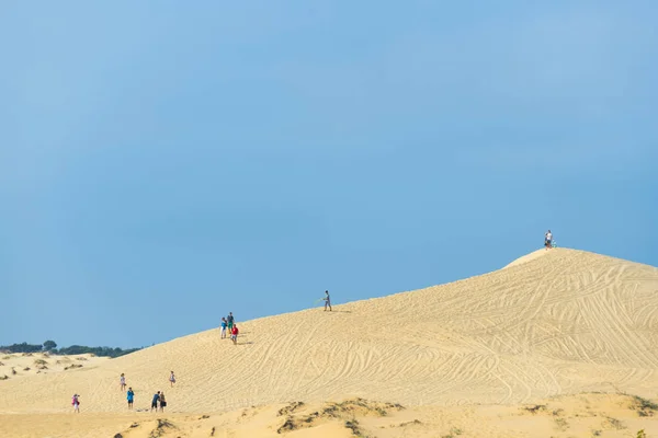 Mui City Vietnam January Unidentified Tourist Alone Sand Dune Morning — Stok fotoğraf