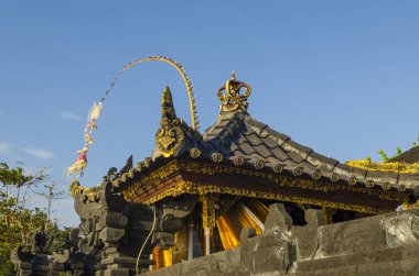 Mavi gökyüzüile Bali tapınağı, Endonezya