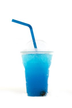 Buz yaban mersini soda içme suyu