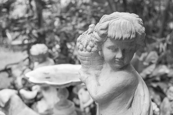 Statue Cupidon Noir Blanc — Photo