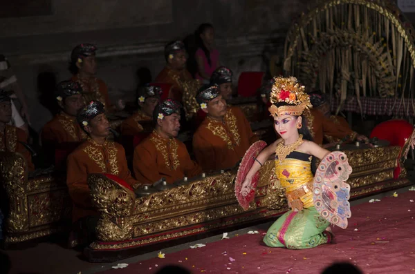 Bali Indonésie Septembre 2015 Danse Traditionnelle Legong Barong Est Interprétée — Photo