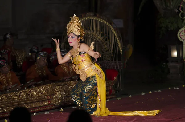 Bali Indonesien September 2015 Traditionell Dans Legong Och Barong Utförs — Stockfoto