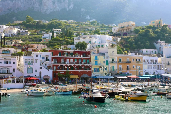 Capri Italy July 2018 Boats Tourists Marina Grande Harbor Capri — Stock Photo, Image