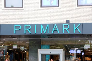 Eindohven, Hollanda - 5 Haziran 2018: PRIMARK logo Eindhoven, Hollanda