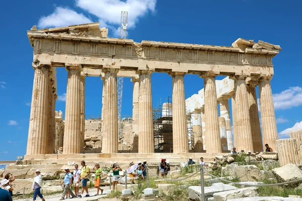 Atenas Grécia Julho 2018 Turistas Parthenon Acrópole Atenas Grécia Famoso — Fotografia de Stock