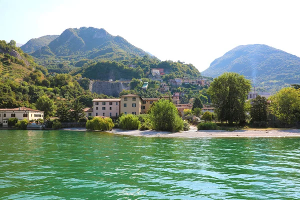 イセオ湖 イタリアの小さな村 — ストック写真