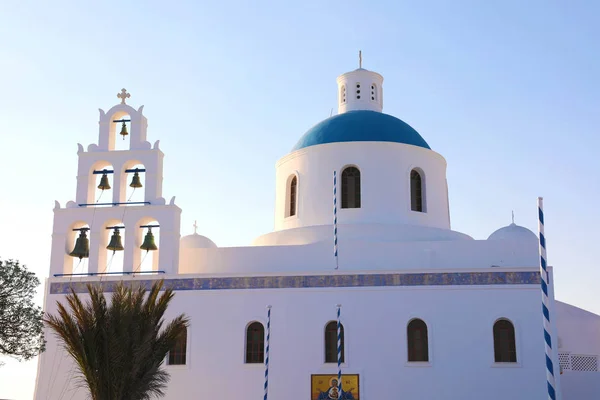 Santorini Igreja Ortodoxa Aldeia Oia Grécia — Fotografia de Stock