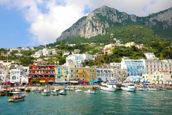 Capri Olaszország Július 2018 Ban Hajók Turisták Számára Marina Grande — Stock Fotó