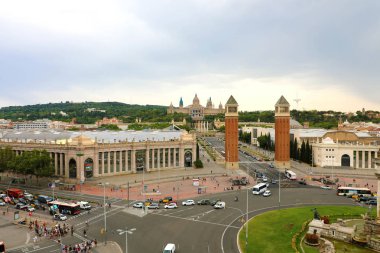 Barcelona, İspanya - 13 Temmuz 2018: Placa d'Espanya ve Ulusal Sanat Müzesi Barcelona, Catalonia, İspanya havadan görünümü