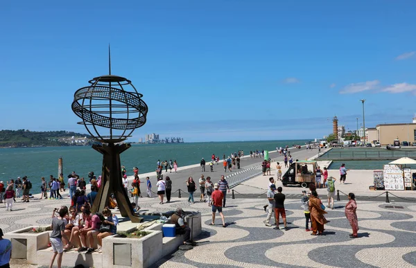 Belem Portugalsko Června 2018 Turisté Poblíž Železné Globo Belém Lisabon — Stock fotografie