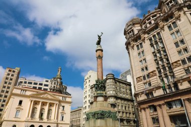 2. Asliye Mahkemesi ile Sao Paulo Şehrinin Kurucuları Anıtı, Sao Paulo, Brezilya