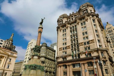 2. Asliye Mahkemesi ile Sao Paulo Şehrinin Kurucuları Anıtı, Sao Paulo, Brezilya