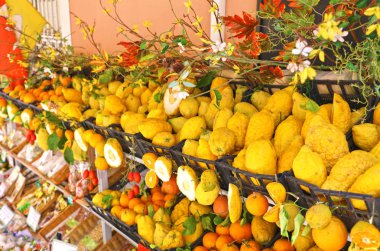 Taormina geleneksel lezzetli İtalyan limon, Sicilya, İtalya