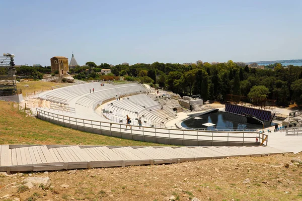 O antigo teatro grego de Siracusa na Sicília, Itália — Fotografia de Stock