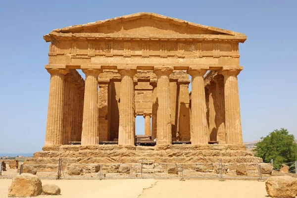 Templo de Concordia, Valle de los Templos, Agrigento, Sicilia, Italia — Foto de Stock