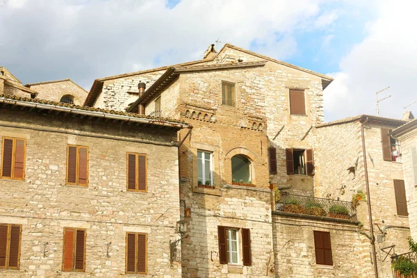 イタリアの典型的な中世の建物の詳細. — ストック写真