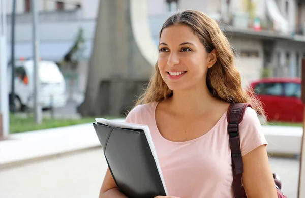 Retrato Bela Universidade Sorridente Estudante Sexo Feminino Volta Para Escola — Fotografia de Stock