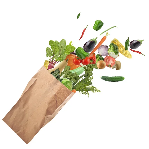 Egészséges Vegetáriánus Ételek Papír Zsák Elszigetelt Fehér Háttér — Stock Fotó