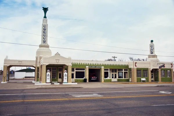 Shamrock, Texas - 10 de março de 2019. U-Drop Inn Conoco Station (T — Fotografia de Stock