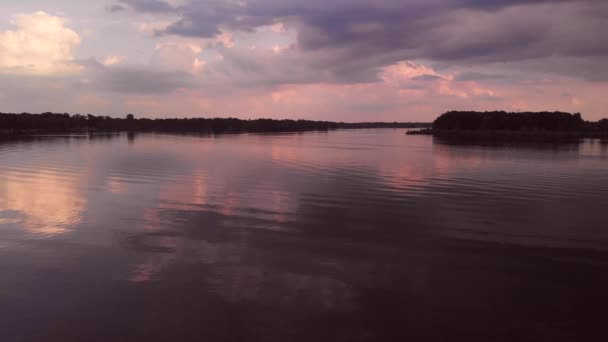 Vogelzicht Meer Bij Zonsondergang Een Drone Schot — Stockvideo