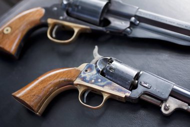 Cleanin sırasında eski tabanca