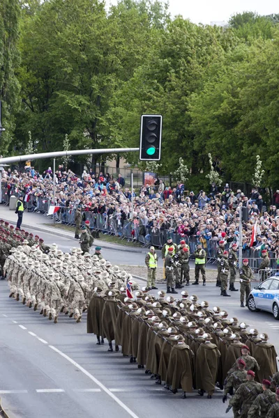 波兰华沙 5月3日 波兰士兵于2019年5月3日在波兰华沙举行阅兵式 — 图库照片