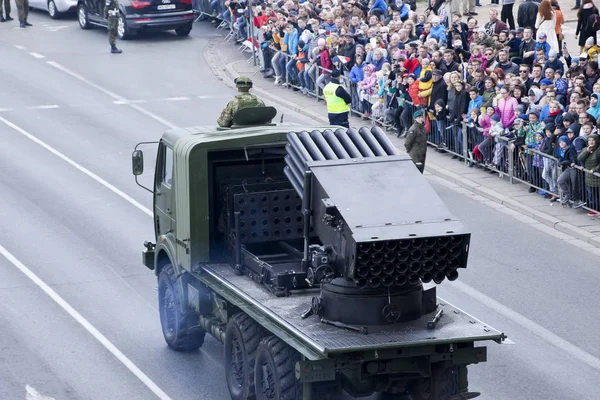 ワルシャワ ポーランド 5月3日 2019年5月3日にポーランドのワルシャワで軍事パレードに参加 — ストック写真