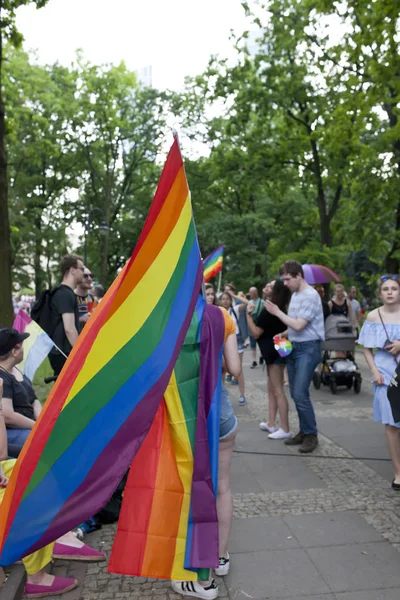 Varsó Lengyelország Július Szivárványos Zászló Alatt Esélyegyenlőségi Parádé Július 2019 — Stock Fotó