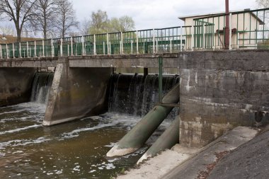 Kalinowiec, Polonya, 21 Nisan: Nisan'da küçük yerel hidroelektrik santrali 21, 2019 Kalinowiec, Polonya