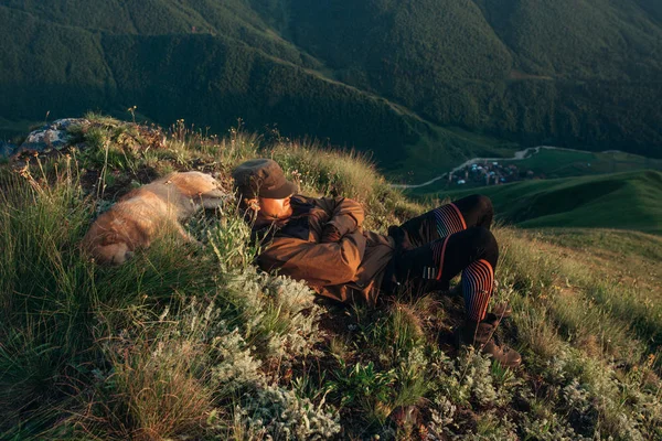 Traveler His Dog — Stock Photo, Image