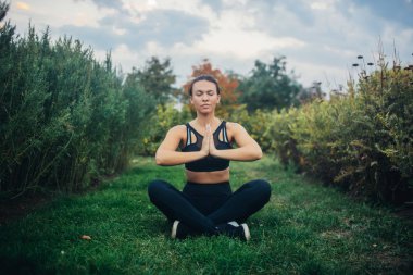 Sabah egzersizleri sokakta