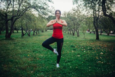 Sabah egzersizleri sokakta