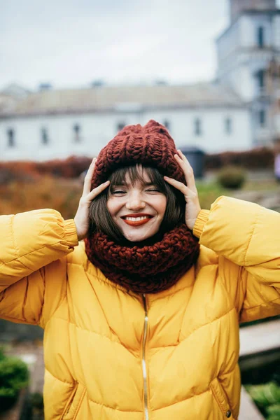 Walk Autumn Park — Stock Photo, Image