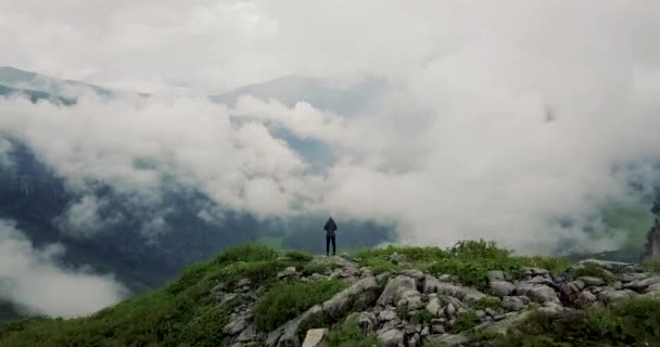 Beau Paysage Montagne Soir Sur Les Nuages — Video