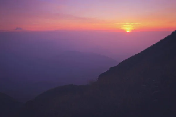 Высокие Гребни Вечером Естественные Фоновые Изображения — стоковое фото