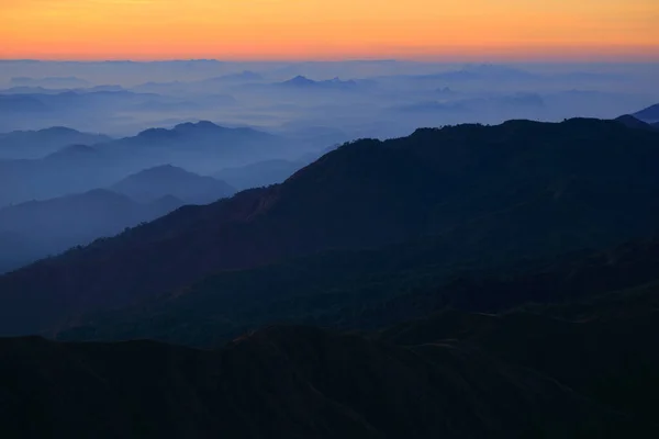 Вид Горы Утром Фон Оранжевое Небо — стоковое фото