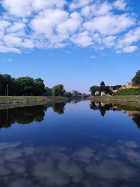 River yansımanın gökyüzü manzara