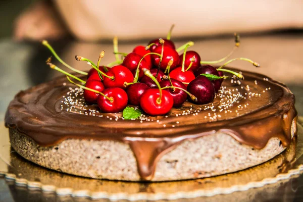 Delicious Sweet Chocolate Cake Different Fresh Cherry Sweet Homemade Cake — Stock Photo, Image