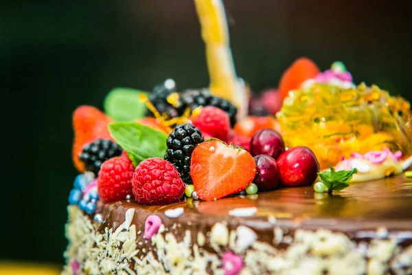 Delicious Sweet Cake Different Fresh Fruit Sweet Homemade Cake Closeu — Stock Photo, Image