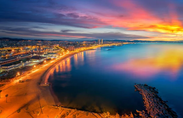 Playa Barcelona Amanecer Por Mañana Con Ciudad Barcelobna Mar Desde —  Fotos de Stock