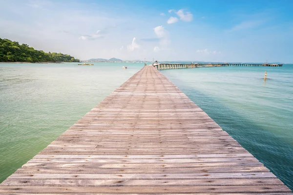 Puente Arbolado Complejo Tropical Rayong Tailandia Este Immgae Puede Utilizar —  Fotos de Stock