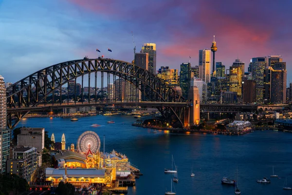 悉尼海港和桥梁在悉尼城市 新南威尔士 澳大利亚 — 图库照片